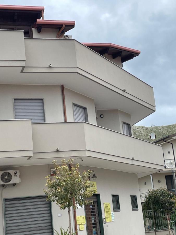 Casa San Francesco Apartamento Mondragone Exterior foto